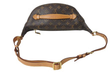 Load image into Gallery viewer, LOUIS VUITTON ルイヴィトン ボディバッグ M43644 バムバッグ ブラウン モノグラムキャンバス 美品 中古 4c073398