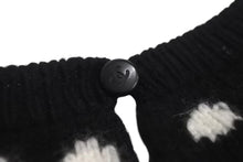 Load image into Gallery viewer, CHANEL シャネル ニット セーター ネックレス ヴィンテージ P05572V00254 イギリス製 カシミヤ ブラック サイズ38 美品 中古 4c073420