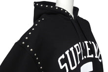 Load image into Gallery viewer, 極美品 SUPREME シュプリーム Studded Hooded Sweatshirt スタッズ フーデッド スウェットシャツ ブラック L 中古 4c073425