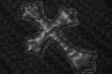 Load image into Gallery viewer, 極美品 CHROME HEARTS クロムハーツ クロスパッチ カシミヤ ニット帽 ビーニー ブラック 帽子 シルバー金具 OS 中古 4c073439