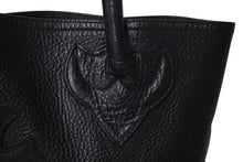 Load image into Gallery viewer, 極美品 CHROME HEARTS クロムハーツ FSトートバッグ セメタリークロスパッチ レザー シルバー925 ブラック 中古 4c073443