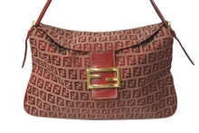 画像をギャラリービューアに読み込む, FENDI フェンディ ズッキーノ ショルダーバッグ キャンバス レザー メタルイタリア製 レッドベージュ ゴールド金具 美品 中古 4c073468 