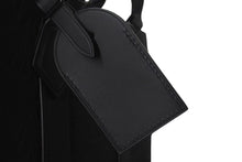 Load image into Gallery viewer, 極美品 LOUIS VUITTON ルイヴィトン ショルダーバッグ トリヨン サックプラ クロス M21884 ブラック 中古 4c073477