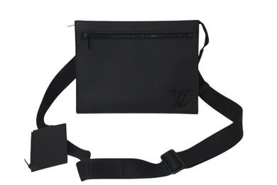 LOUIS VUITTON ルイヴィトン テイクオフ メッセンジャー PM ショルダーバッグ M24769 LVアエログラム ブラック 美品 中古 4c073480