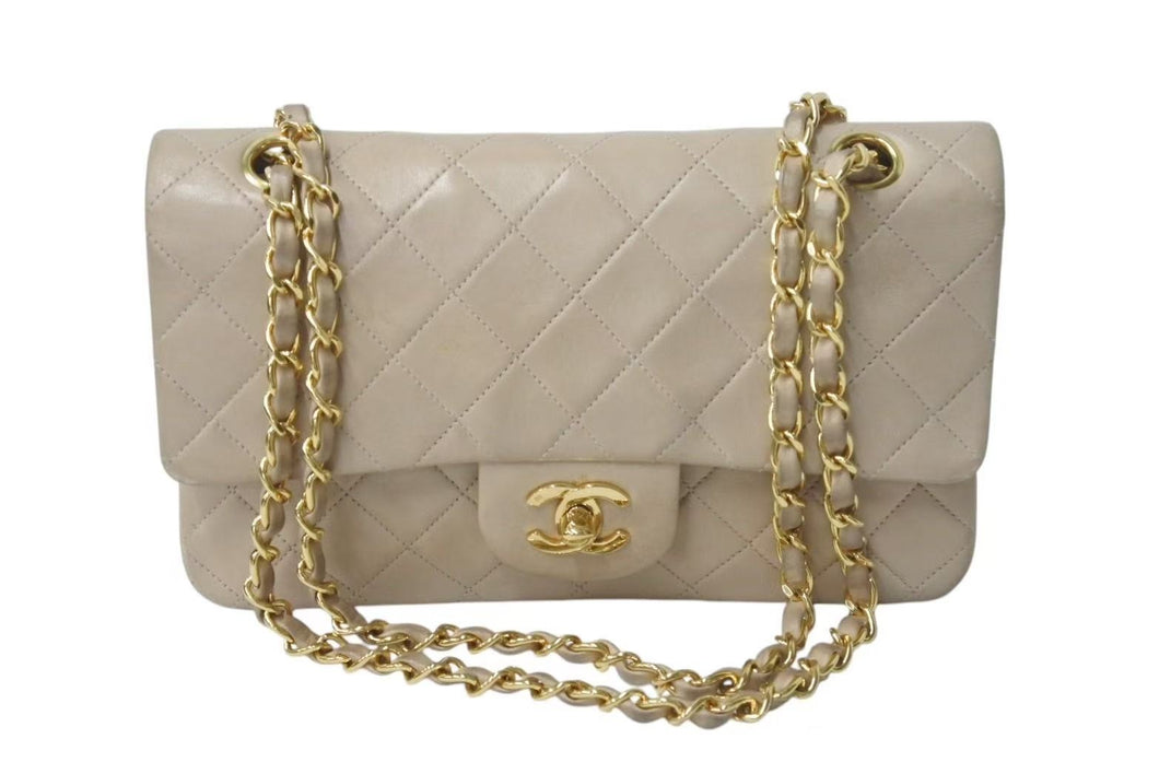 CHANEL シャネル マトラッセ 23 Wチェーンショルダーバッグ Wフラップ 2番台 ラムスキン ココマーク ベージュ ゴールド金具 美品 中古 4c073482