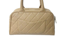 Load image into Gallery viewer, CHANEL シャネル マトラッセ ハンドバッグ ココマーク フランス製 キャビアスキン ベージュ ゴールド金具 美品 中古 4c073484