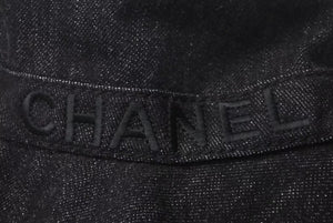 極美品 CHANEL シャネル バケットハット 帽子 サイズM ロゴ刺繍 ブラック デニム コットン 中古 4c073492