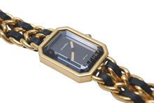 Load image into Gallery viewer, CHANEL シャネル PREMIERE プルミエール 腕時計 PLAQUE OR G 20 M クォーツ QZ メタル レザー サイズM ブラック文字盤 美品 中古 4c073497