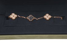 Load image into Gallery viewer, 新品同様 Van Cleef &amp; Arpels ヴァンクリーフ＆アーペル ヴィンテージ アルハンブラ ブレスレット 5モチーフ VCARP2R100 中古 4c073525