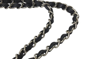 極美品 CHANEL シャネル ショルダーバッグ マトラッセ25 キャビアスキン ダブルフラップ ブラック シルバー金具 22番台 A01112 中古 4c073527