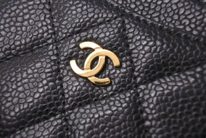 極美品 CHANEL シャネル マトラッセ カードケース 名刺入れ 18番台 キャビアスキン ブラック ゴールド金具 中古 4c073549