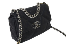 Load image into Gallery viewer, CHANEL シャネル シャネル19 フラップバッグ ミディアム チェーンショルダーバッグ AS1160 ココマーク ラムスキン 美品 中古 4c073562
