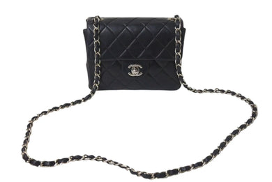 極美品 CHANEL シャネル 新型 ミニマトラッセ ブラック 黒 シルバーラムスキン ショルダーバッグ 17cm 6番台 中古 4c073594