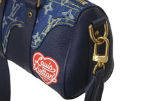 Load image into Gallery viewer, 極美品 LOUIS VUITTON ルイヴィトン × NIGO コラボ キーポルXS ハンドバッグ ストラップ付 M81011 モノグラム ドリップ 中古 4c073599
