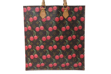 Load image into Gallery viewer, LOUIS VUITTON ルイヴィトン モノグラム チェリー サックプラ トートバッグ ブラウン M95010 村上隆 2005年春夏 美品 中古 4c073606