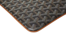 Load image into Gallery viewer, 新品同様 GOYARD ゴヤール セナMM クラッチバッグ SENAT2MMLTY01CL03P ブラック ブラウン PVC レザー 中古 4c073624