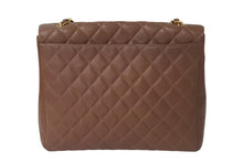Load image into Gallery viewer, CHANEL シャネル デカマトラッセ ショルダーバッグ ココマーク キャビアスキン ブラウン ゴールド金具 美品 中古 4c073626