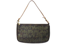 Load image into Gallery viewer, LOUIS VUITTON ルイヴィトン ポシェットアクセソワールモノグラムグラフィティ M92191 ハンドバッグ カーキ 美品 中古 4c073629