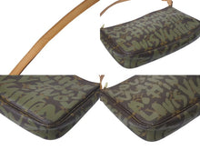 Load image into Gallery viewer, LOUIS VUITTON ルイヴィトン ポシェットアクセソワールモノグラムグラフィティ M92191 ハンドバッグ カーキ 美品 中古 4c073629