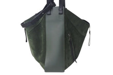 Load image into Gallery viewer, LOEWE ロエベ ハンモック ラージ 2WAY トートバッグ グリーン ブラック レザー スウェード ハンドバッグ ロゴ シルバー金具 美品 中古 4c073676