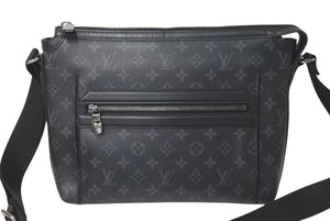 LOUIS VUITTON ルイヴィトン モノグラム エクリプス オディセ メッセンジャーPM ショルダーバッグ M44223 ブラック 美品 中古 4c073679
