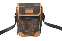 Load image into Gallery viewer, LOUIS VUITTON ルイヴィトン アマゾン メッセンジャー ショルダーバッグ N40357 ダミエジャイアント NIGO LVスクエアード 美品 中古 4c073691