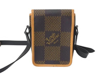 Load image into Gallery viewer, LOUIS VUITTON ルイヴィトン アマゾン メッセンジャー ショルダーバッグ N40357 ダミエジャイアント NIGO LVスクエアード 美品 中古 4c073691