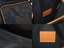 Load image into Gallery viewer, LOUIS VUITTON ルイヴィトン アマゾン メッセンジャー ショルダーバッグ N40357 ダミエジャイアント NIGO LVスクエアード 美品 中古 4c073691