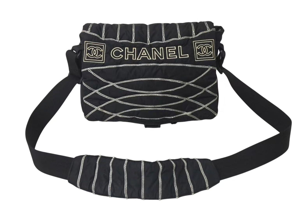 CHANEL シャネル スポーツライン ナイロン ショルダーバッグ ブラック 10番台 ココマーク ロゴ 美品 中古 4c073716