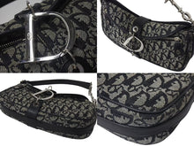 Load image into Gallery viewer, ChristianDior クリスチャンディオール Dチャーム ホーボー ワンショルダーバッグ トロッター ブラック シルバー金具 美品 中古 4c073735