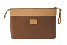 Load image into Gallery viewer, LOUIS VUITTON ルイヴィトン ポシェット ヴォワヤージュ スープル クラッチバッグ M25868 25AW NIGO × pharrell williams 新作 中古 4c073744