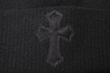 Load image into Gallery viewer, 新品未使用 CHROME HEARTS クロムハーツ ハラコ 新作 クロスパッチ ニット帽 ビーニー ブラックシルバー金具 OS 中古 4c073763