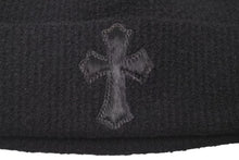Load image into Gallery viewer, 新品未使用 CHROME HEARTS クロムハーツ 新作 クロスパッチ ハラコ ニット帽 ビーニー ブラック シルバー金具 OS 中古 4c073768