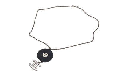 CHANEL シャネル レコード ネックレス ココマーク アクセサリー 04P刻印 イタリア製 10.1g シルバー ブラック ホワイト 美品 中古 4c073771