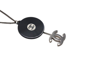 CHANEL シャネル レコード ネックレス ココマーク アクセサリー 04P刻印 イタリア製 10.1g シルバー ブラック ホワイト 美品 中古 4c073771