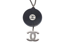 Load image into Gallery viewer, CHANEL シャネル レコード ネックレス ココマーク アクセサリー 04P刻印 イタリア製 10.1g シルバー ブラック ホワイト 美品 中古 4c073771