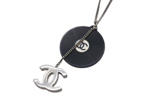 CHANEL シャネル レコード ネックレス ココマーク アクセサリー 04P刻印 イタリア製 10.1g シルバー ブラック ホワイト 美品 中古 4c073771