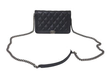 Load image into Gallery viewer, 新品未使用 CHANEL シャネル ボーイシャネル チェーンウォレット 長財布 AP1117 28番台 キャビアスキン ココマーク ブラック 中古 4c073811