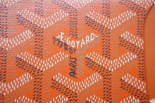 Load image into Gallery viewer, 新品未使用 GOYARD ゴヤール ブルボン カードケース ジップ付きカードホルダー ゴヤールディンキャンバス オレンジ シルバー 中古 4c073846