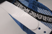 Load image into Gallery viewer, 新品未使用 CHROME HEARTS クロムハーツ トラッカーキャップ CHクロスパッチ ONE SIZE メッシュ ブルー シルバー925 中古 4c0073855