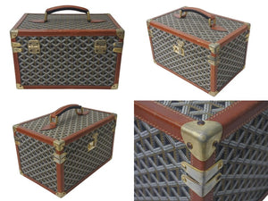 GOYARD Vanity Case, Vintage, Black and Brown Canvas and Leather with Gold Hardware, Excellent Condition, Pre-Owned, Item Number 4c073869 