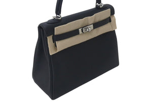 新品未使用 HERMES エルメス ケリー25 W刻印 2025年購入品 内縫い 黒 トゴ シルバー金具 中古 4c073870