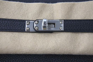 新品未使用 HERMES エルメス ケリー25 W刻印 2025年購入品 内縫い 黒 トゴ シルバー金具 中古 4c073870