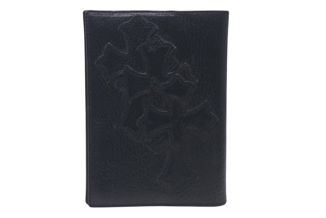 極美品 CHROME HEARTS クロムハーツ セメタリークロスパッチ ブックカバー 3パッチ ブラック レザー エンボスロゴ 中古 4c073888