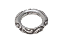 Load image into Gallery viewer, 極美品 CHROME HEARTS クロムハーツ スクロールバンド リング 重量約8.5g サイズ12号 1994/.925刻印 シルバー925 中古 4c073937