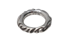Load image into Gallery viewer, 極美品 CHROME HEARTS クロムハーツ スクロールバンド リング 重量約8.5g サイズ12号 1994/.925刻印 シルバー925 中古 4c073937