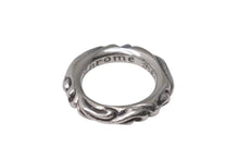 Load image into Gallery viewer, 極美品 CHROME HEARTS クロムハーツ スクロールバンド リング 重量約8.5g サイズ12号 1994/.925刻印 シルバー925 中古 4c073939