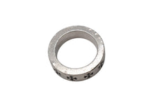 Load image into Gallery viewer, CHROME HEARTS クロムハーツ 6mm スペーサーフォーエバーリング 指輪 サイズ12号 重量10.5g 2003/.925刻印 美品 中古 4c073940