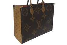 Load image into Gallery viewer, 極美品 LOUIS VUITTON ルイヴィトン オンザゴーGM トートバッグ 2WAYバッグ M44576 モノグラム ジャイアント PVC レザー 中古 4c073950
