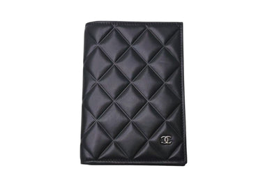 極美品 CHANEL シャネル パスケース キルティング ココマーク 30番台 イタリア製 レザー ブラック シルバー金具 中古 4c074117